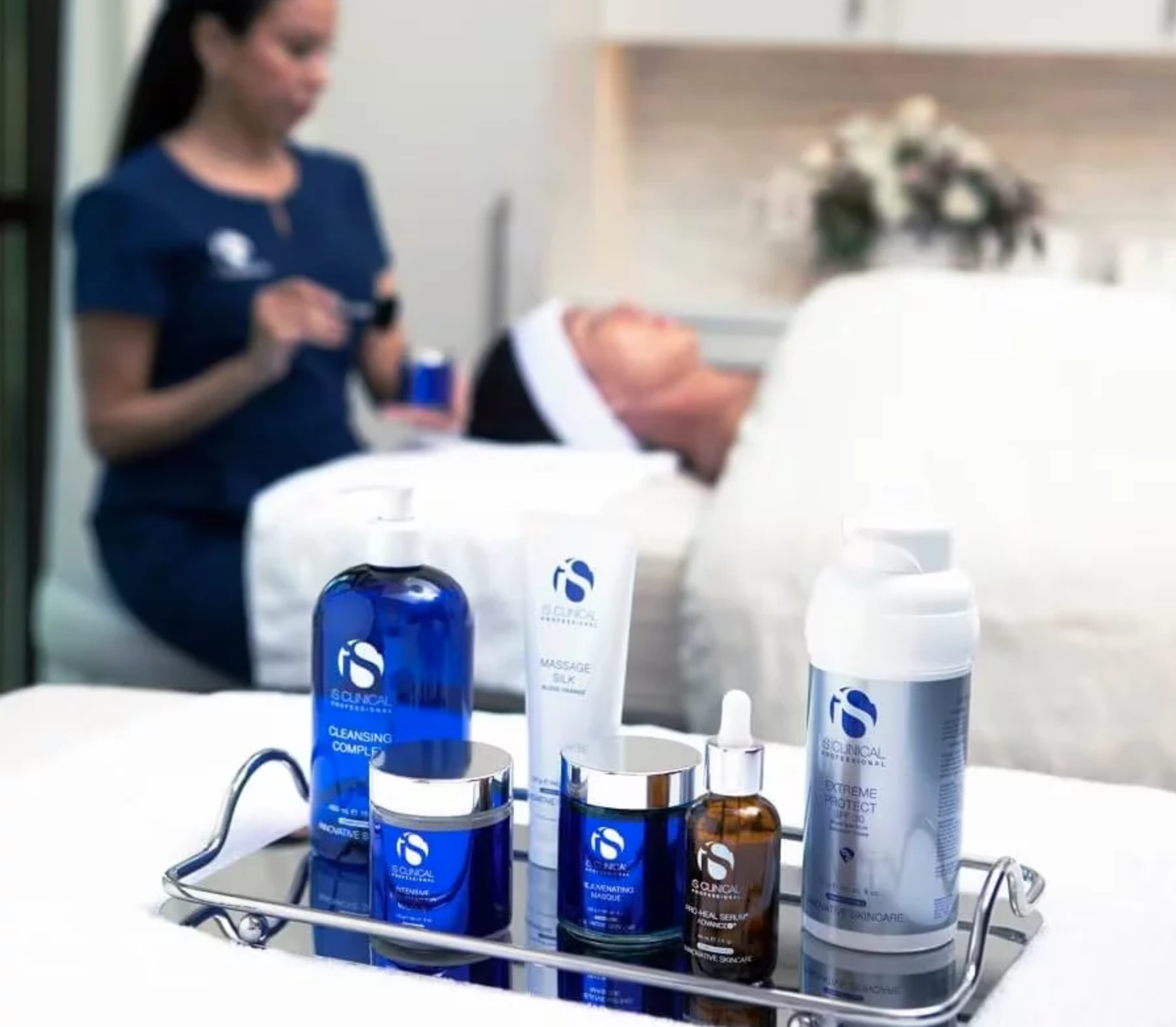 Luxury Spa Facial - iS Clinical